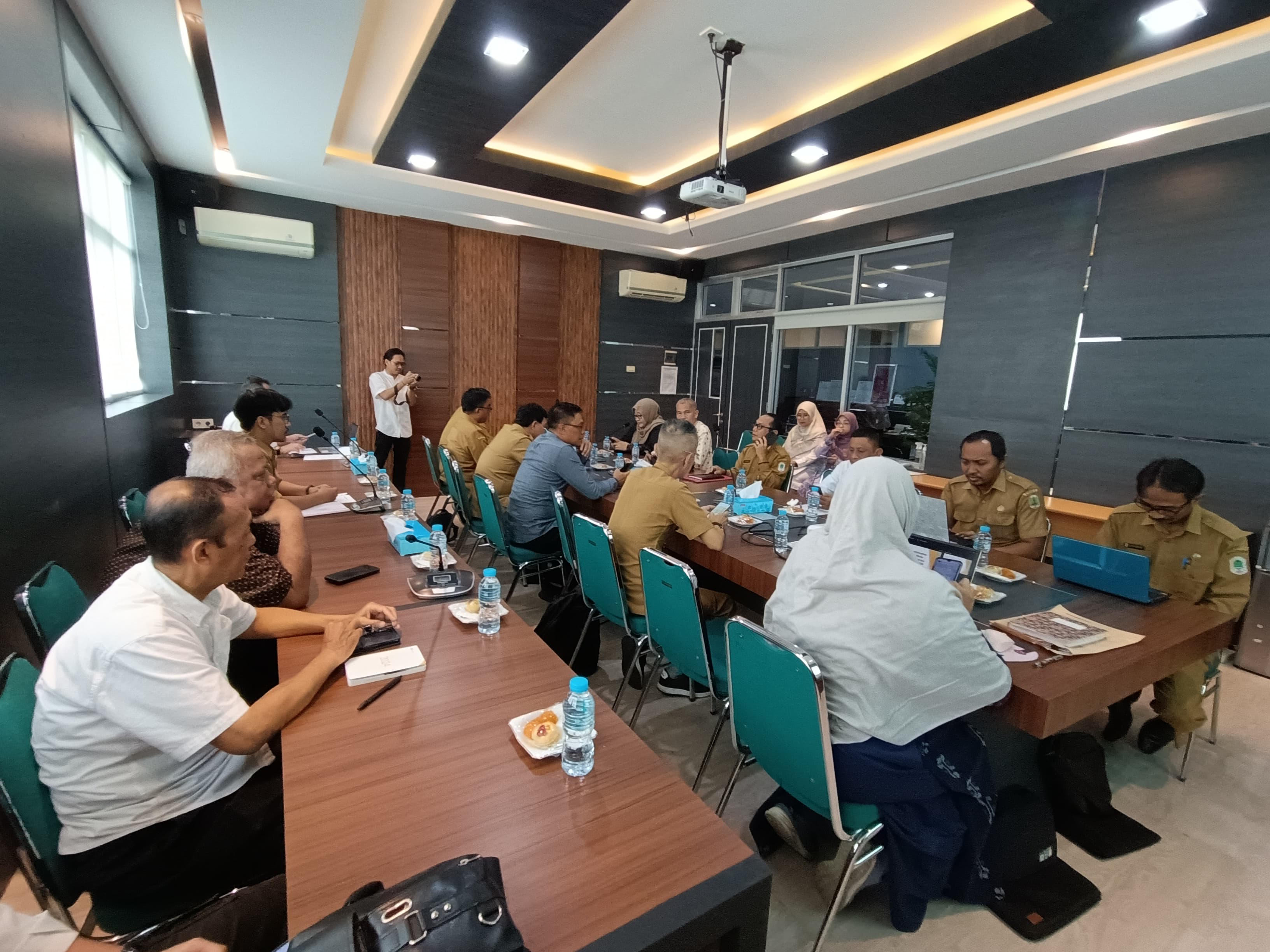 RAPAT ADDENDUM  PKS DAN PERSIAPAN SELEKSI PENERIMAAN MAHASISWA JALUR BEASISWA PEMDA KAPUAS HULU PRODI KEDOKTERAN FAKULTAS KEDOKTERAN UNTAN